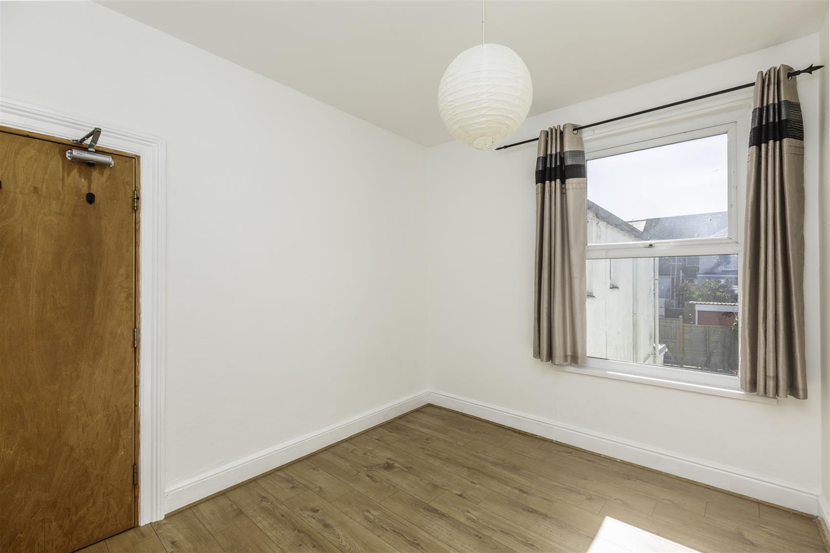 Oakwood Road, Brynmill, Swansea, SA2 0DN